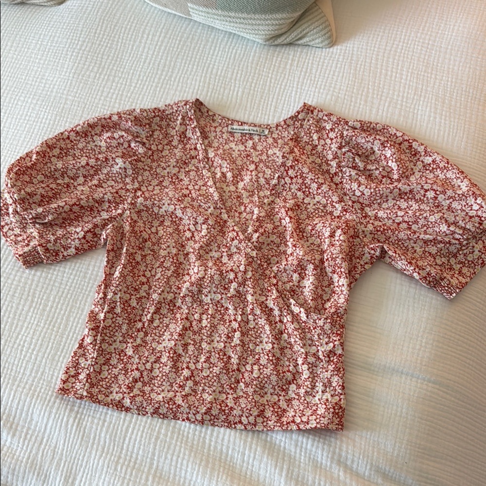 Abercrombie Puff Sleeved Wrapped Cropped Blouse